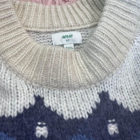 Aerie Chunky Knit Oversized Nordic sweater size small - Picture 2 of 7